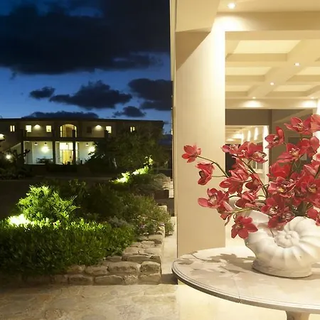 Zoe Seaside Hotel 4*