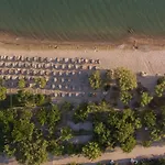 Zoe Seaside גיאלובה
