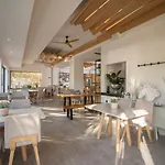 Hotel Zoe Seaside 4*