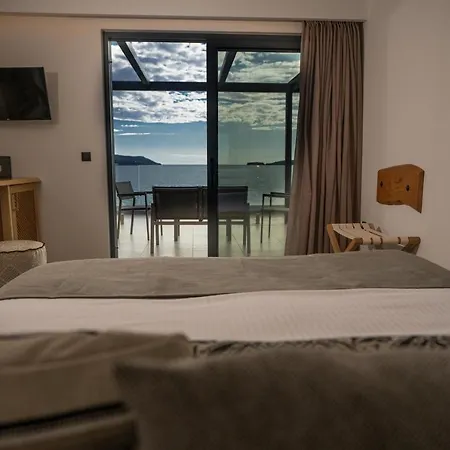 Zoe Seaside Hotell