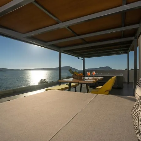 Zoe Seaside Γιάλοβα