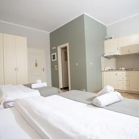 Zoe Seaside Hotel 4*