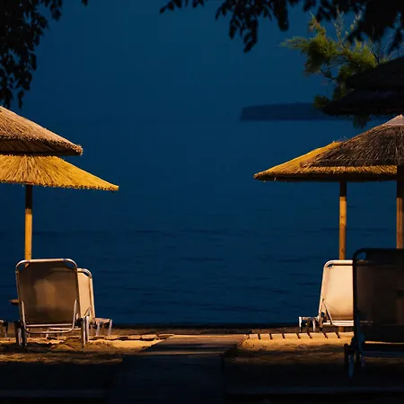 Zoe Seaside Hotel
