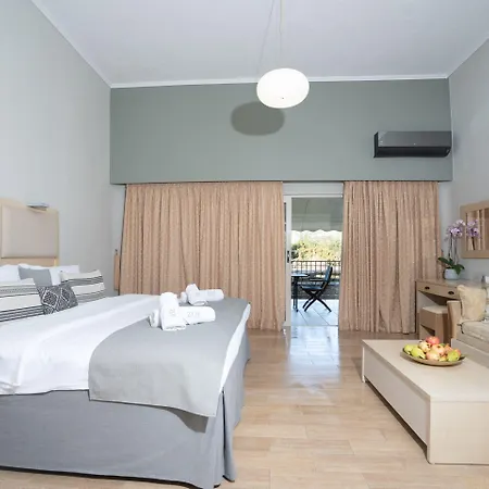 Hotel Zoe Seaside 4*