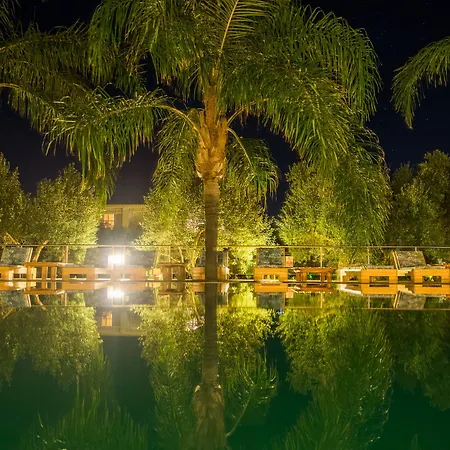 Zoe Seaside Hotel 4*