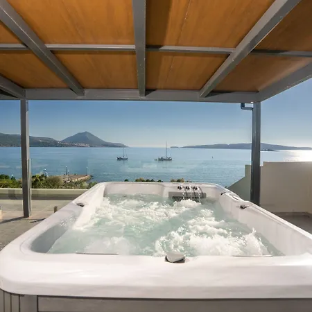 Zoe Seaside Hotel 4*