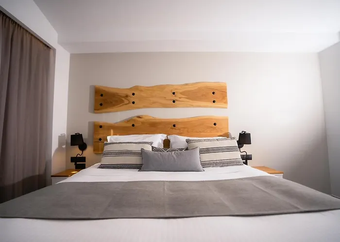 Zoe Seaside Hotel 4*