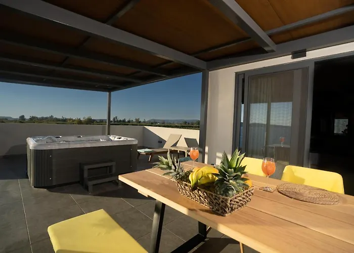 Hotel Zoe Seaside 4*