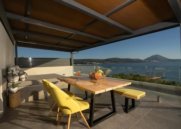 Zoe Seaside Hotel 4*