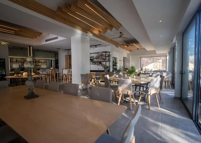 Zoe Seaside Hotel Gialova