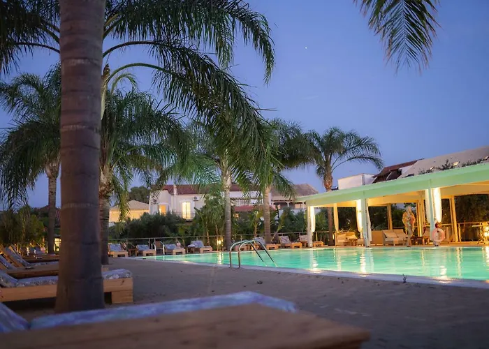 Zoe Seaside Hotel 4*